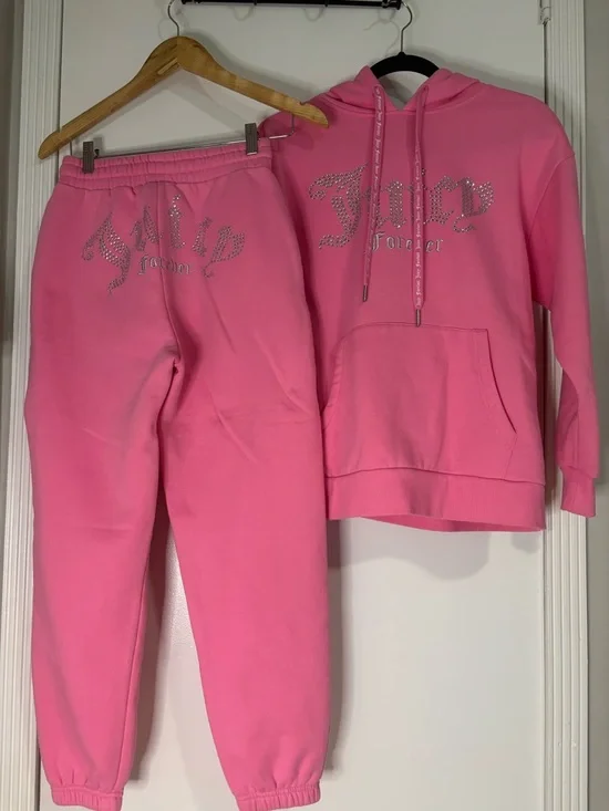 Juicy Couture Pink Rhinestone 'Juicy Forever' Hoodie & Joggers Set - Picture 2 of 7